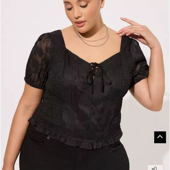 Torrid Cotton Clip Floral Smocked Crop Top Black 3X - Picture 4 of 12